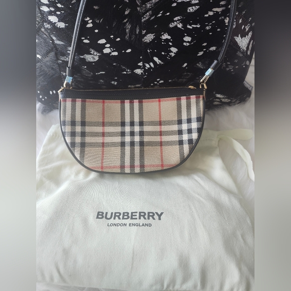 Authentic Burberry Olympia Vintage Beige Check Shoulder Bag - Picture 2 of 7